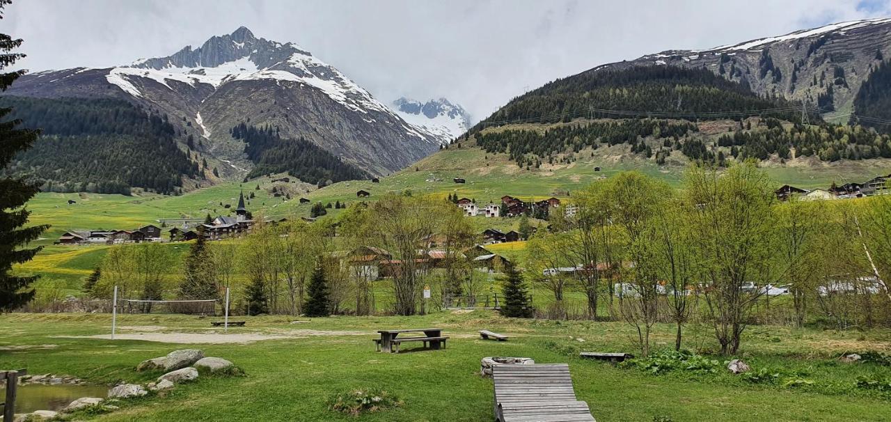 Yeti Lodge Sedrun Exterior foto